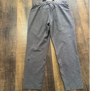 Lululemon 28" On The Fly Heathered Black Pant Size 10